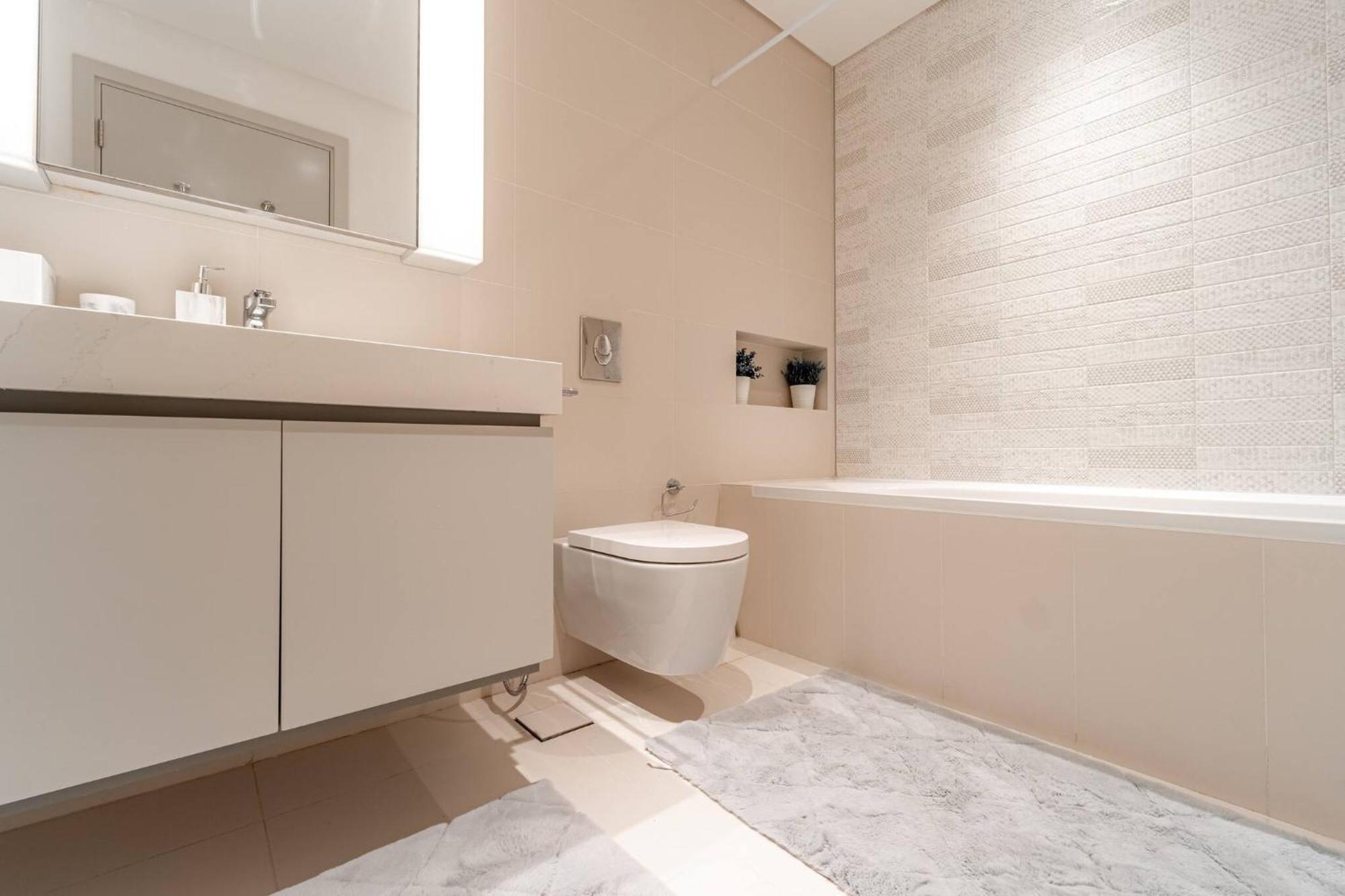 Luxury Sunrise Bay 1br - Panoramic Sea View With Exclusive Amenities, By Think Realty Dubai