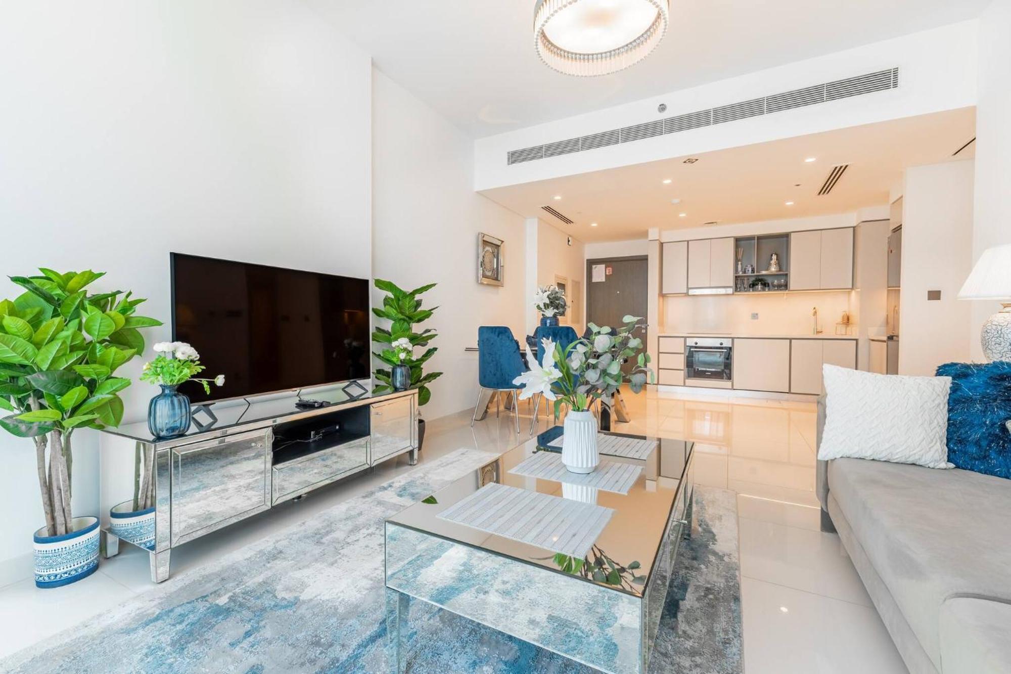 Apartment Luxury Sunrise Bay 1br - Panoramic Sea View With Exclusive Amenities, By Think Realty